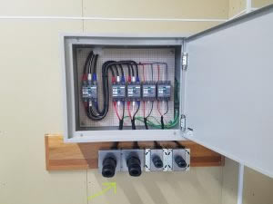 分電盤 電気工事 施工事例 電気メーターCOM